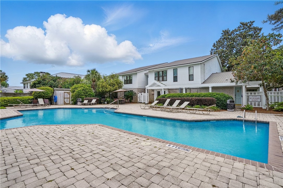 2513 Demere Rd unit 8, Saint Simons Island, GA 31522 - photo 1