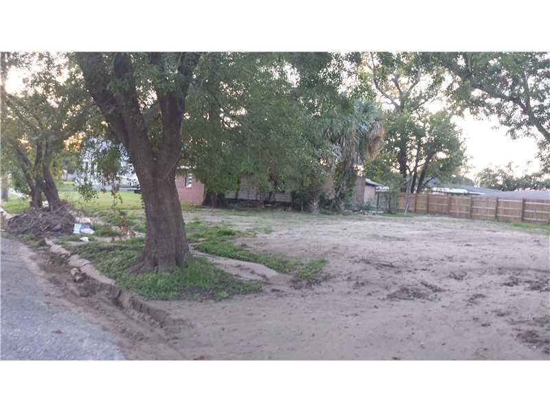 4641 Gaines St, New Orleans, LA 70126 - photo 1