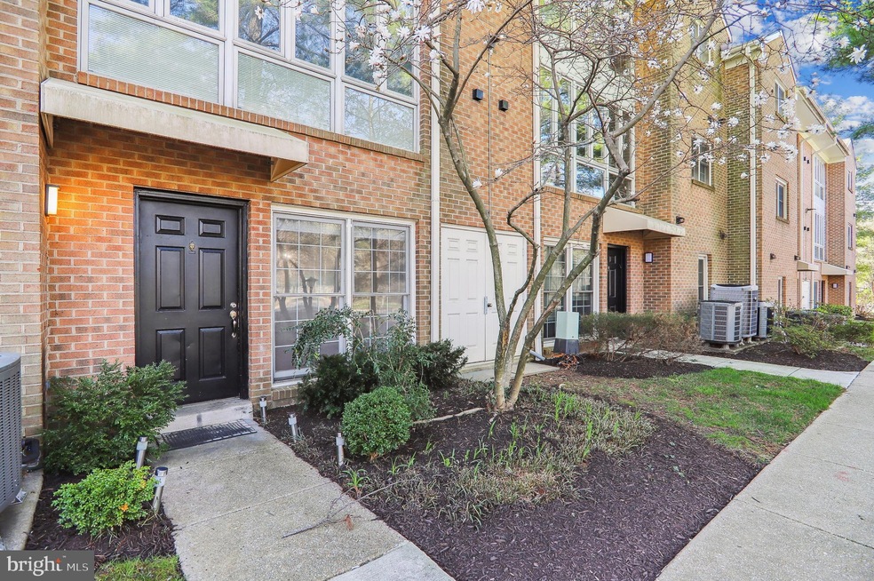 5702 Brewer House Cir unit T3, Rockville, MD 20852 - photo 1