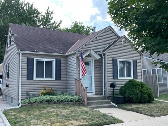 809 11th Ave SW, Austin, MN 55912 - photo 1