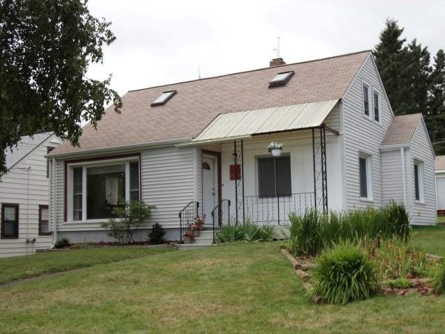 2301 Hillcrest Dr, Duluth, MN 55811 - photo 1