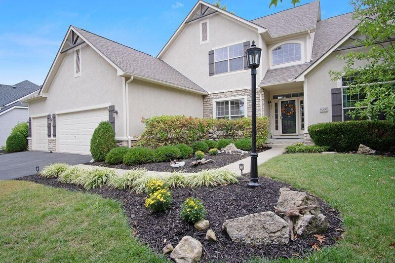 6268 Bellow Valley Dr, Dublin, OH 43016 - photo 1