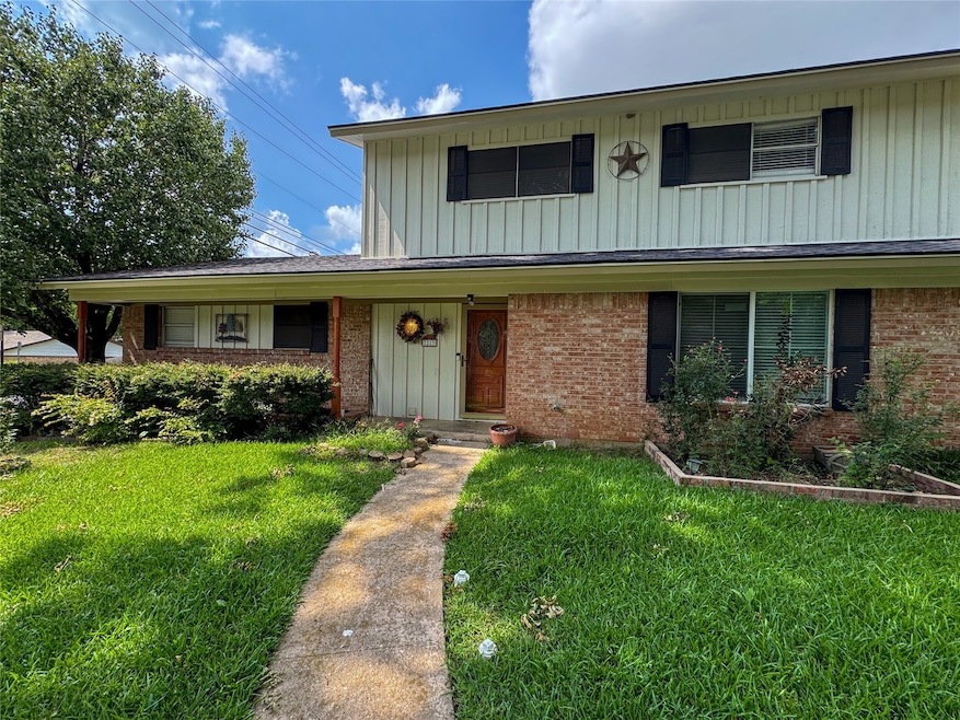 For Sale $315,000 • Co-Listing Agent