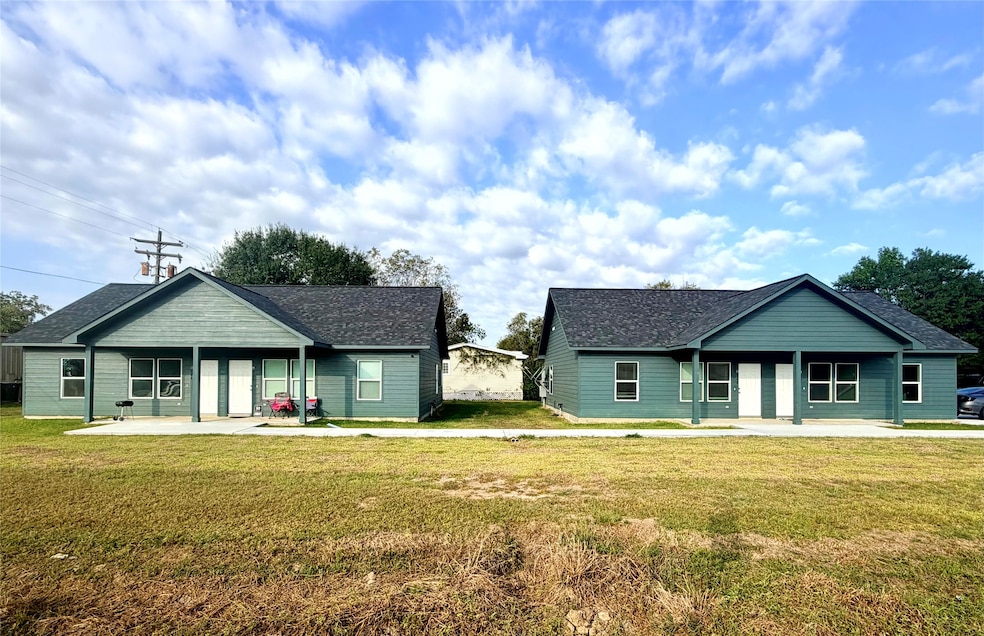 For Rent $1,300/month