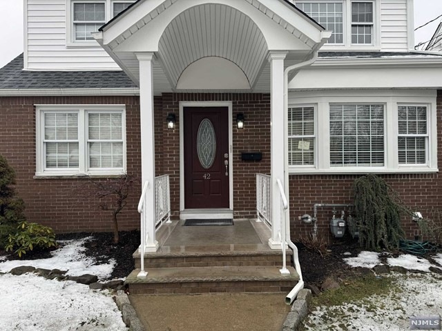 42 Summit Ave unit 2, Lyndhurst, NJ 07071 - photo 1