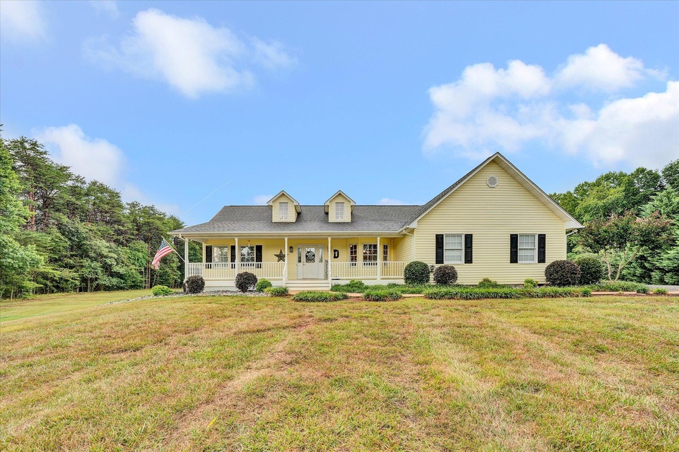 Main Listing Photo