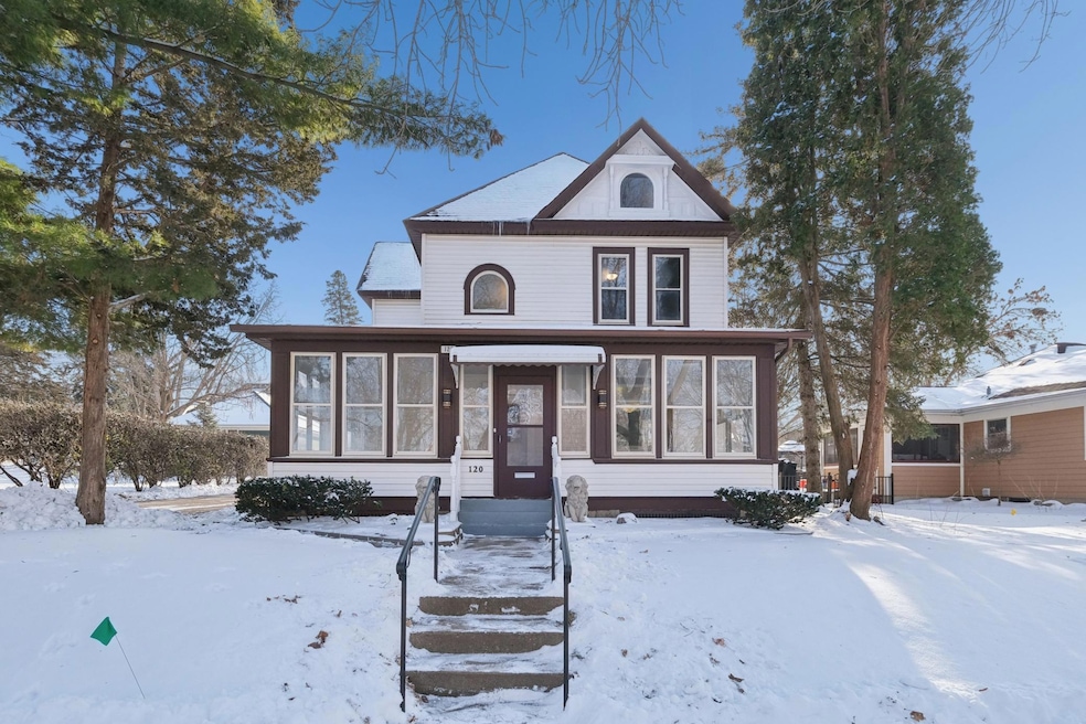 120 4th Ave E, Shakopee, MN 55379 - photo 1