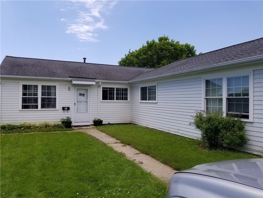 9 Woolsey Rd, Middletown, RI 02842 - photo 1