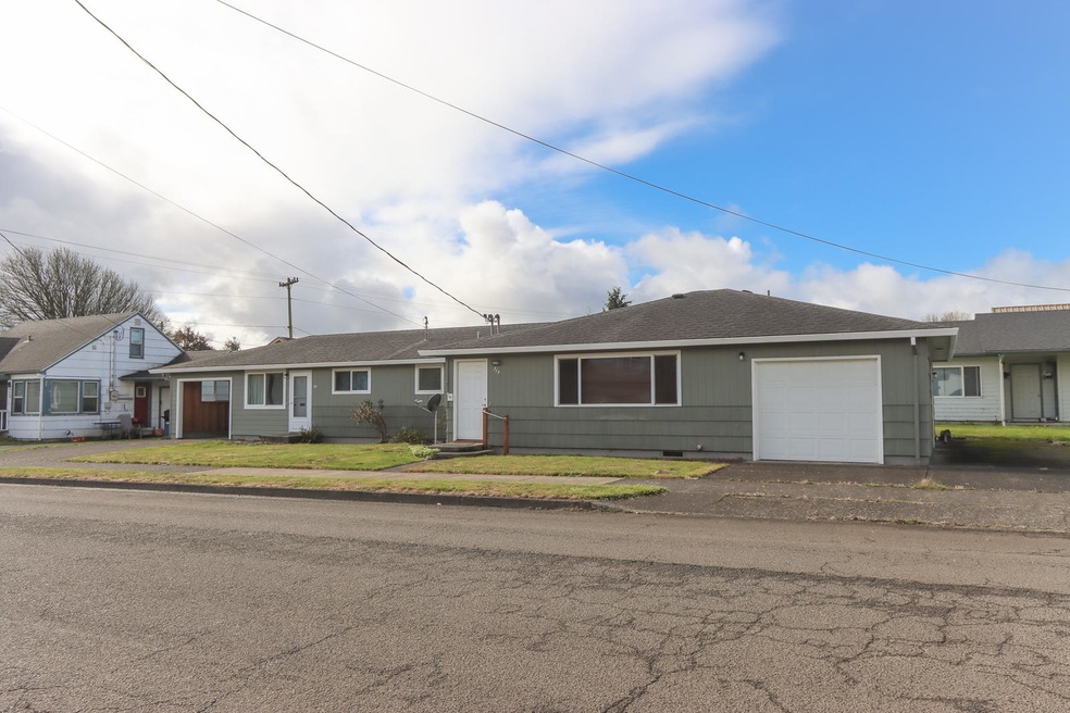 710 712 Miller Ave Tillamook OR-01