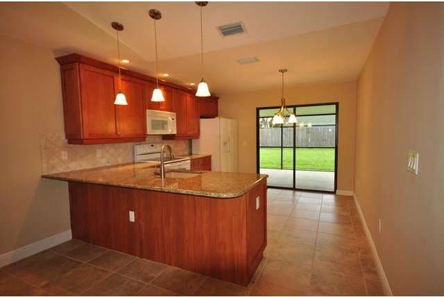 2897 48th Terrace SW unit 7, Naples, FL 34116 - photo 1