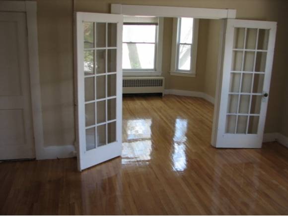 141 Silver St unit 1, Manchester, NH 03103 - photo 1