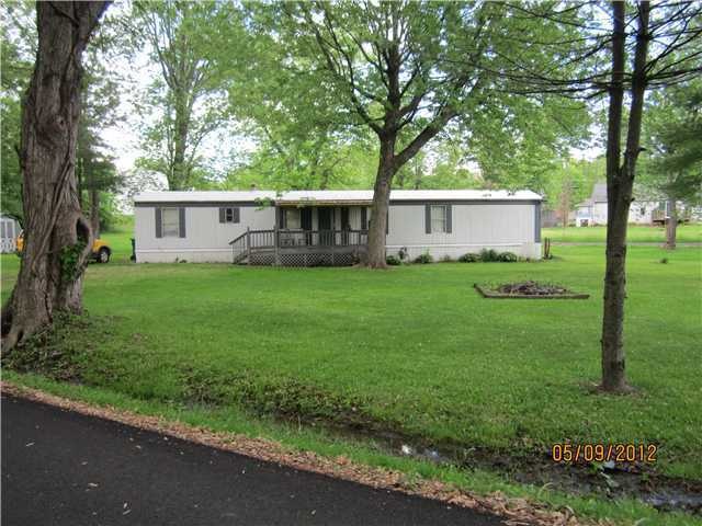 490 Lexington Ave, Thornville, OH 43076 - photo 1