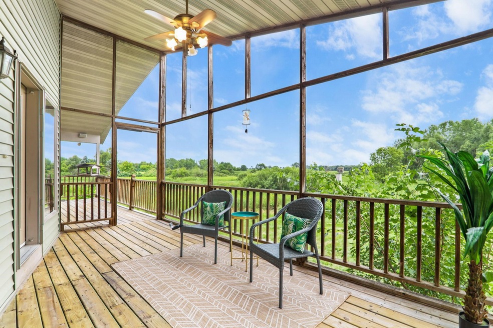 N9527 Legler Rd, Brooklyn, WI 53521 - photo 1