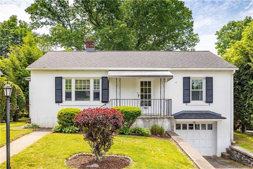 127 Highland Dr, Waterbury, CT 06708 - photo 1