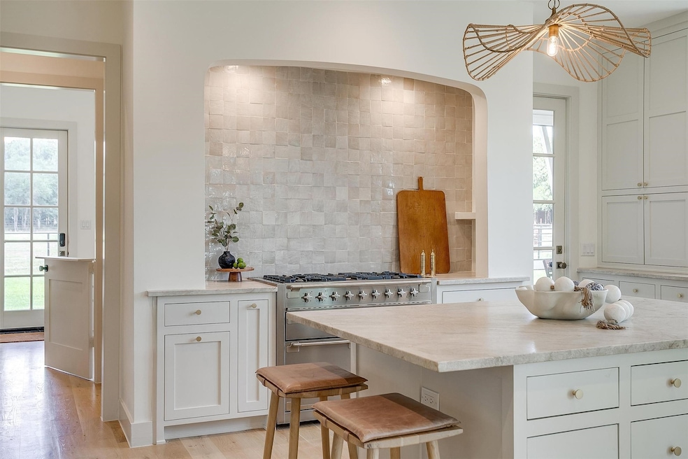 For Sale $3,599,999 • Co-Listing Agent