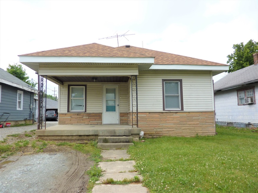 1321 E 27th St, Anderson, IN 46016 - photo 1