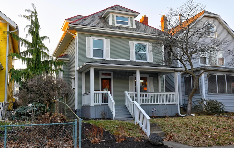 Front Exterior (2)