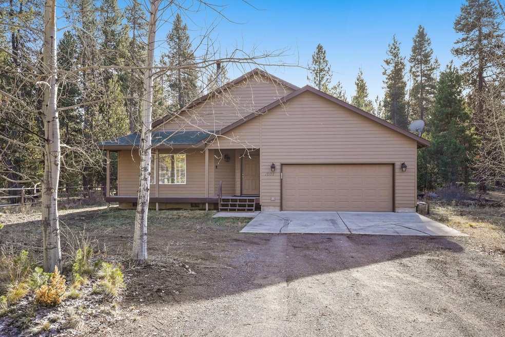 17177 Kingsburg Rd, Bend, OR 97707 - photo 1