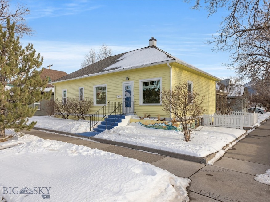 Great Curb Appeal!