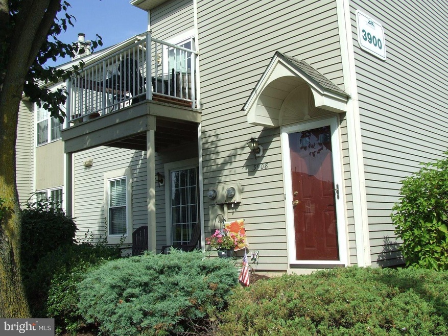 3908B Fenwick Ln unit 3908, Mount Laurel, NJ 08054 - photo 1