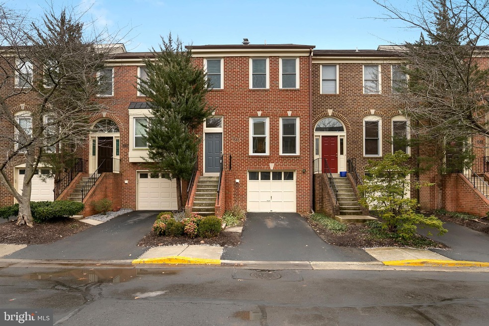 1565 Templeton Place, Rockville, MD 20852 - photo 1