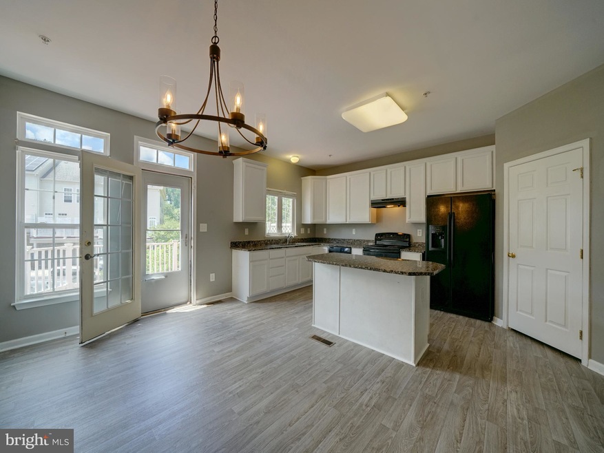 4555 Hidden Stream Ct, Owings Mills, MD 21117 - photo 1