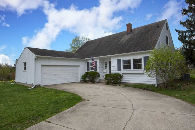 18820 Pawnee Ln, South Bend, IN 46637 - photo 1