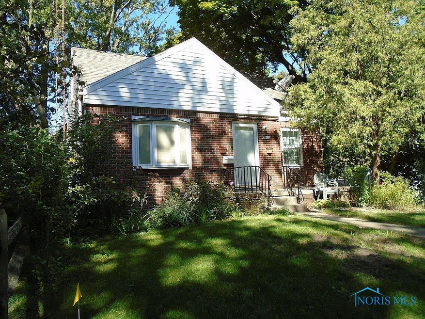 3817 Bellevue Rd, Toledo, OH 43613 - photo 1