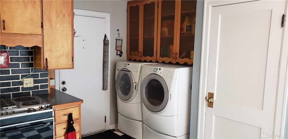 156 SW 9th St, Chehalis, WA 98532 - photo 1