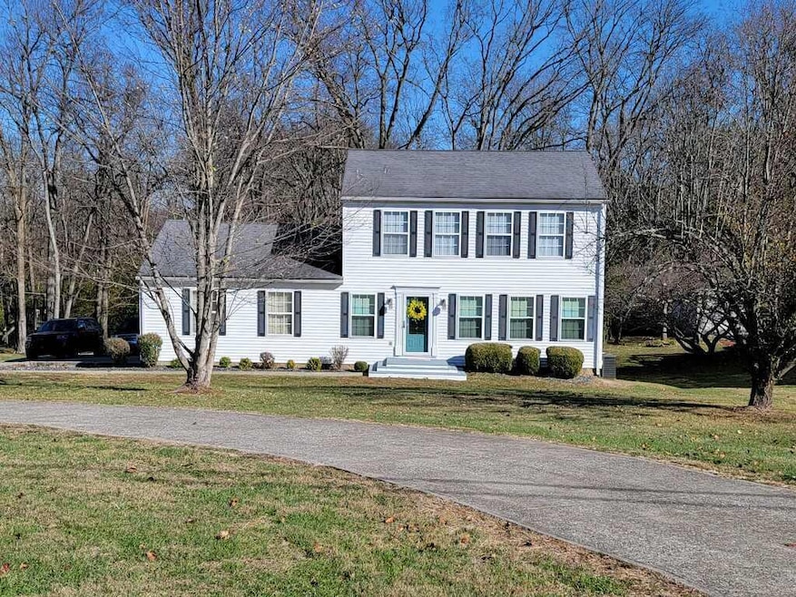 633 Pleasant Hill Dr, Harrodsburg, KY 40330 - photo 1