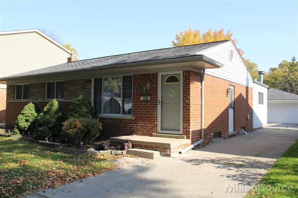 420 N Batchewana St, Clawson, MI 48017 - photo 1