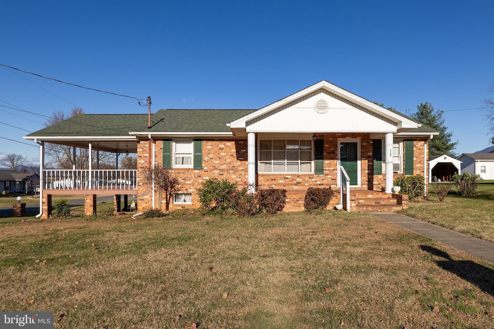 115 Sunset Dr, Stanley, VA 22851 - photo 1