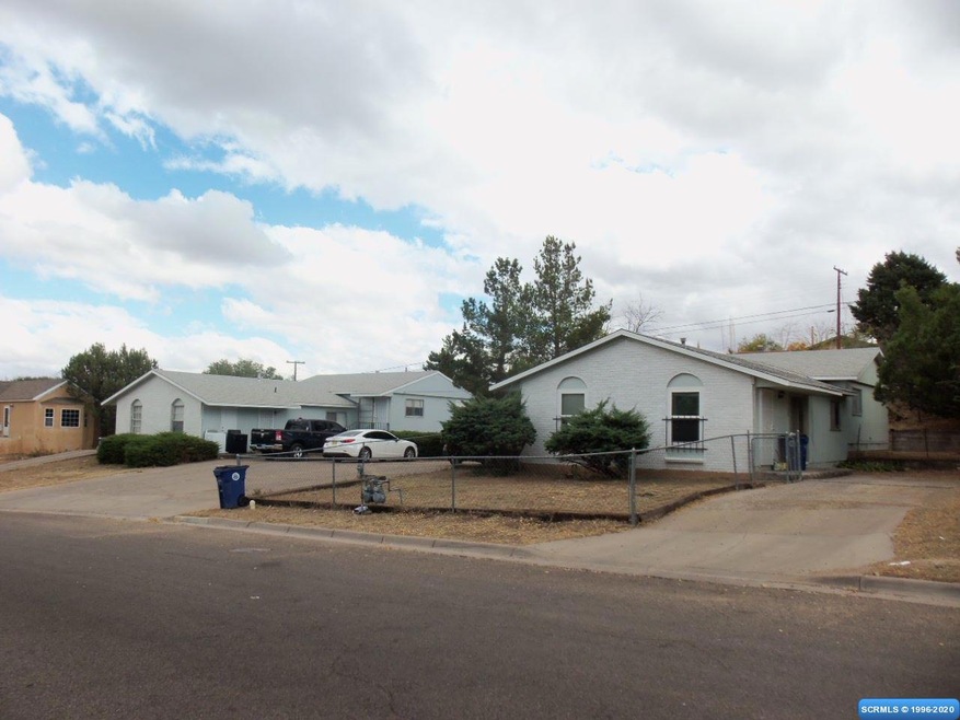 809 W Hester St unit 809 1/2 and 811 1/2, Silver City, NM 88061 - photo 1