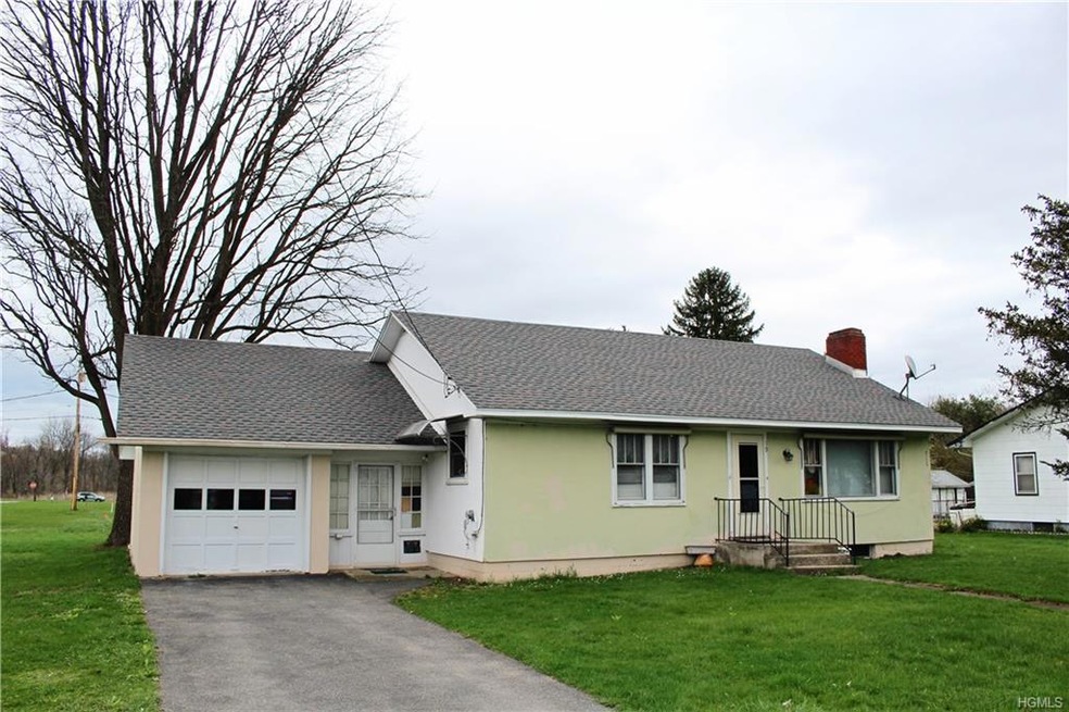 19 Spruce St, Kerhonkson, NY 12446 - photo 1