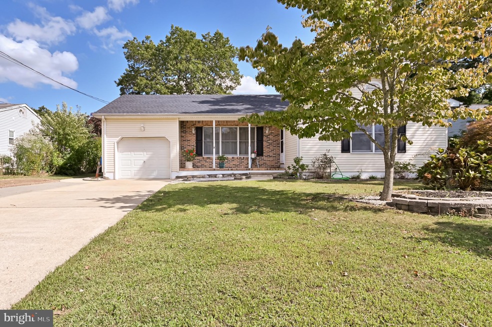 213 Bulkhead Ave, Manahawkin, NJ 08050 - photo 1