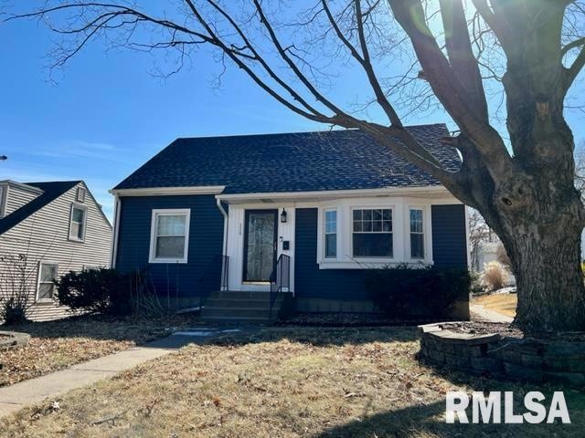 1115 Berg Place, Davenport, IA 52804 - photo 1