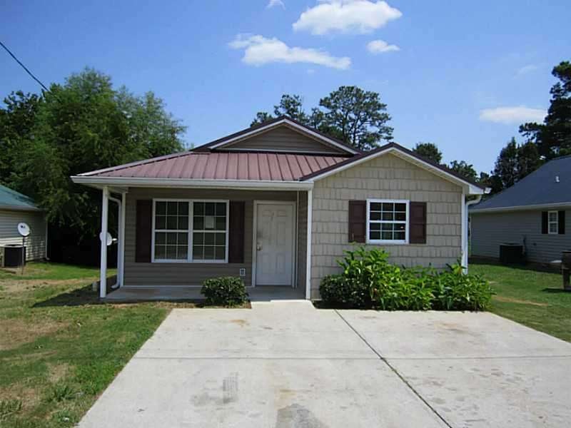 202 Avalon Dr, Carrollton, GA 30117 - photo 1