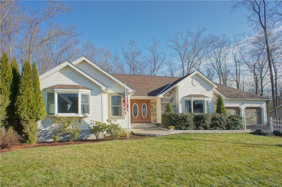 1032 Red Maple Ln, Stroudsburg, PA 18360 - photo 1