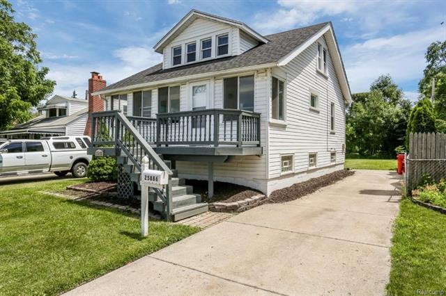 25886 Rose St, Roseville, MI 48066 - photo 1