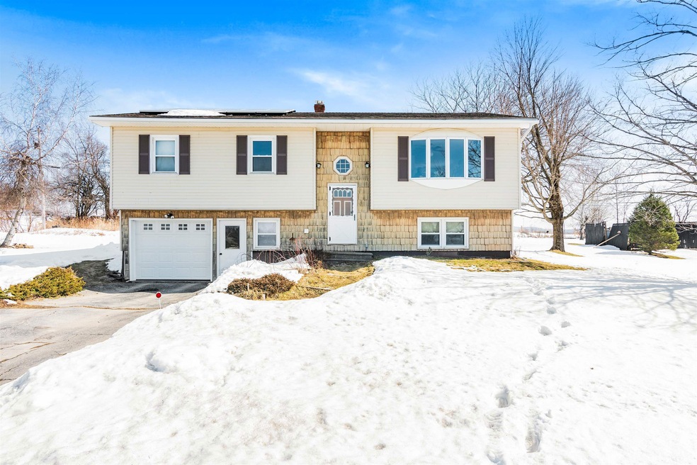 13 Snowcrest Rd, Fairfax, VT 05454 - photo 1