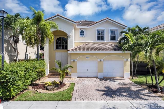 11223 NW 47th Ln, Doral, FL 33178 - photo 1