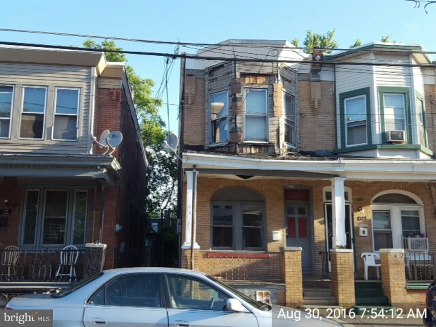 1221 Everett St, Camden, NJ 08104 - photo 1