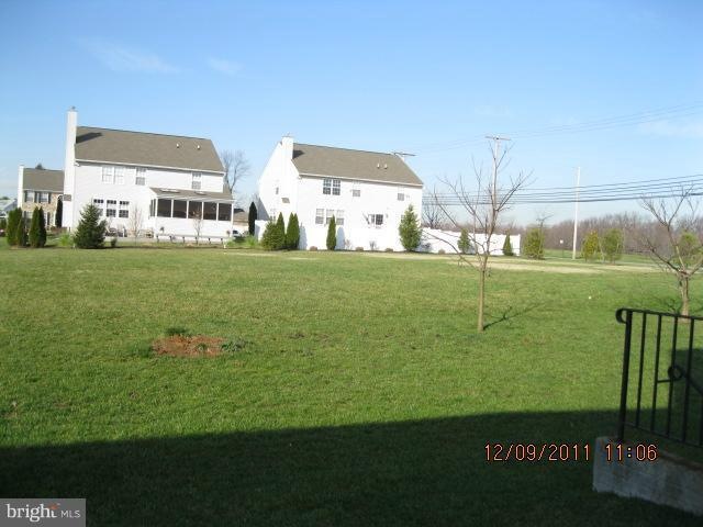 7624 Chesterfield Way, Rosedale, MD 21237 - photo 1