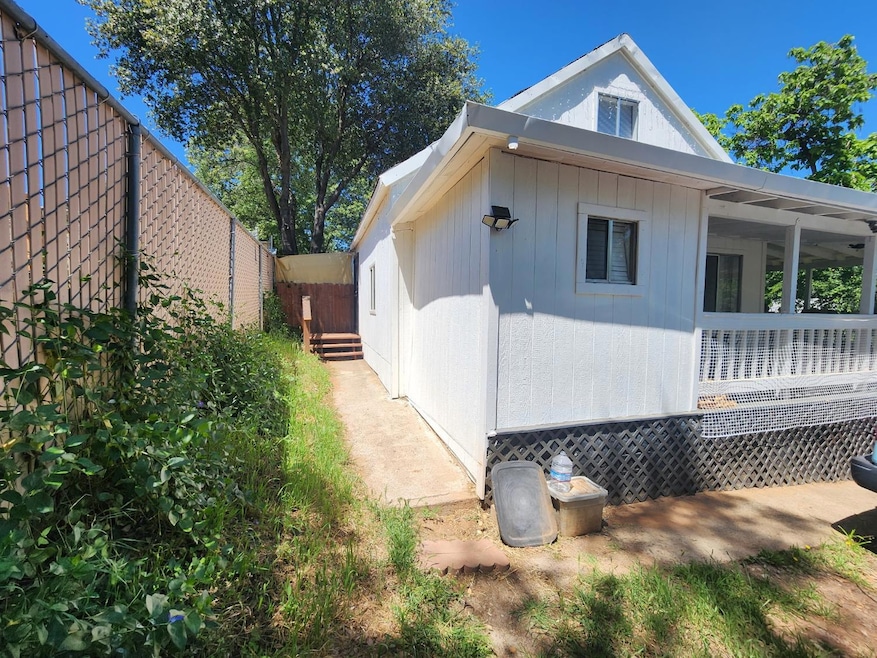 18428 Carter St, Tuolumne, CA 95379 - photo 1