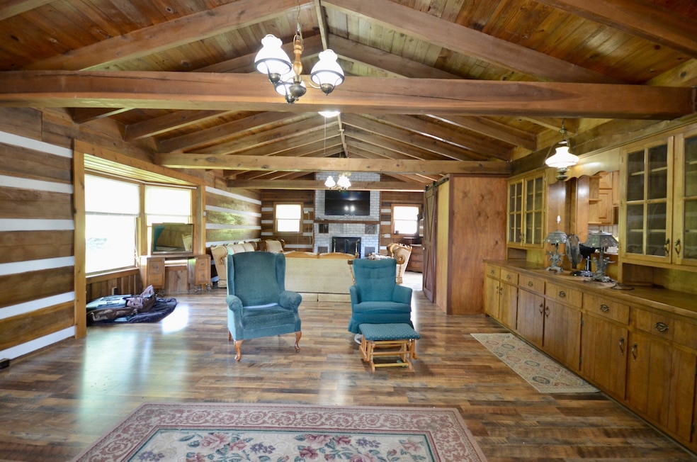 Under Contract $399,900