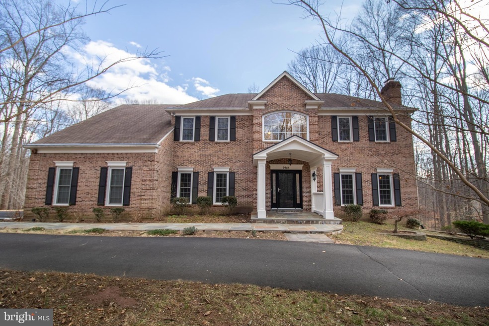7905 Clifton Hunt Ct, Clifton, VA 20124 - photo 1