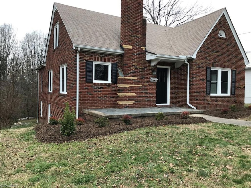 126 S Mccrary St, Asheboro, NC 27203 - photo 1