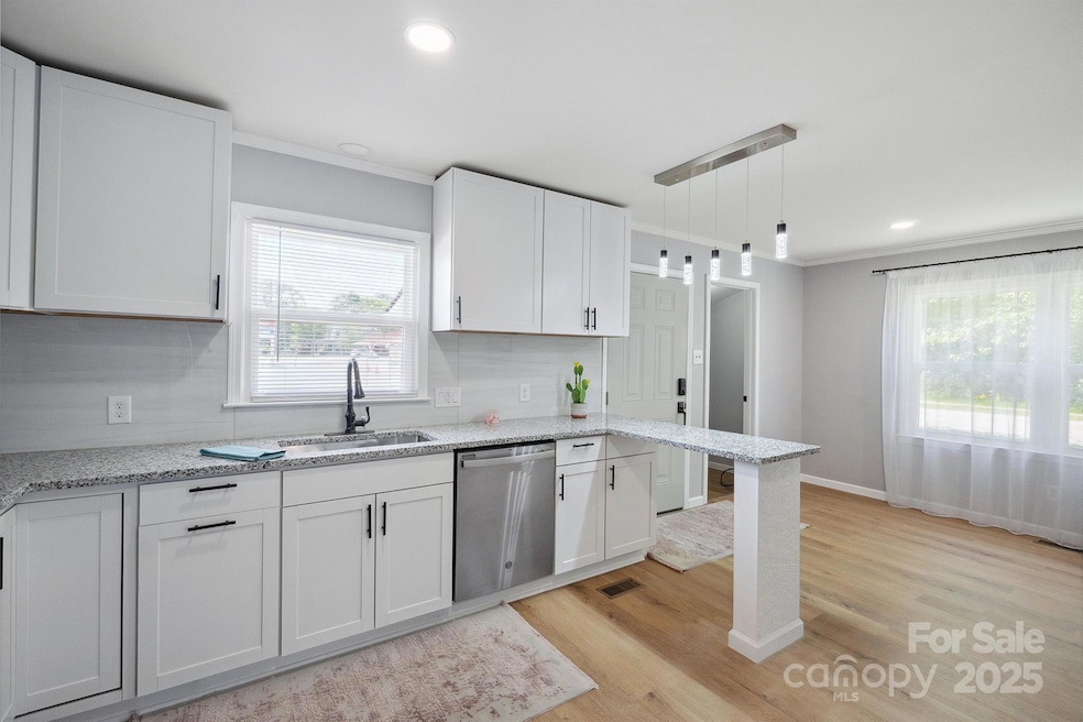 Sold $199,900 • Co-Listing Agent