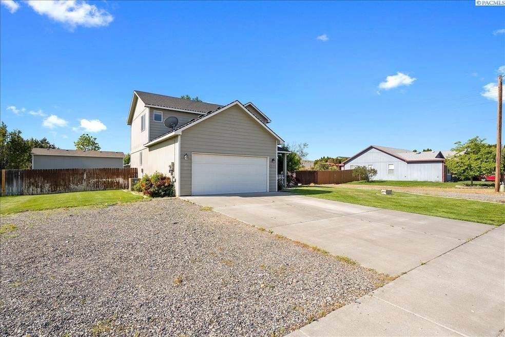 Sold $405,000