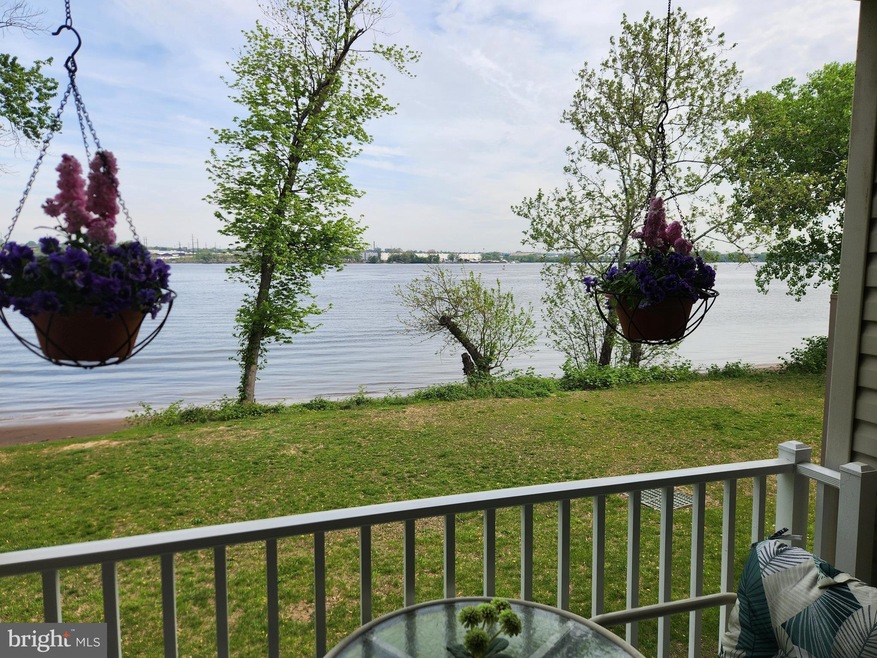 5201 Riverfront Dr unit 5200A, Palmyra, NJ 08065 - photo 1